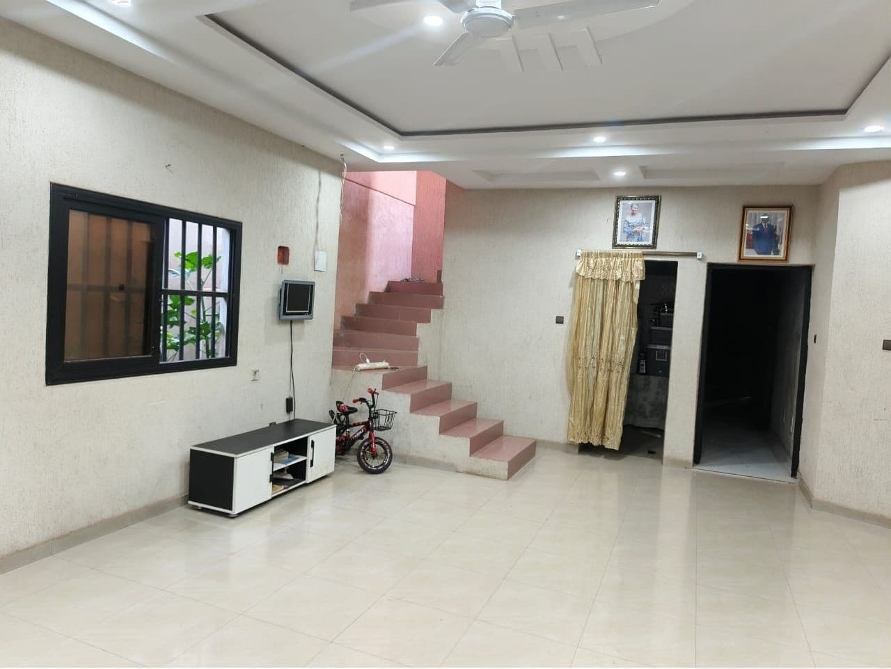 MISE EN LOCATION D'UNE MAISON SISE A L'ENTREPRISE DE L'UNION A LOME (TOGO)